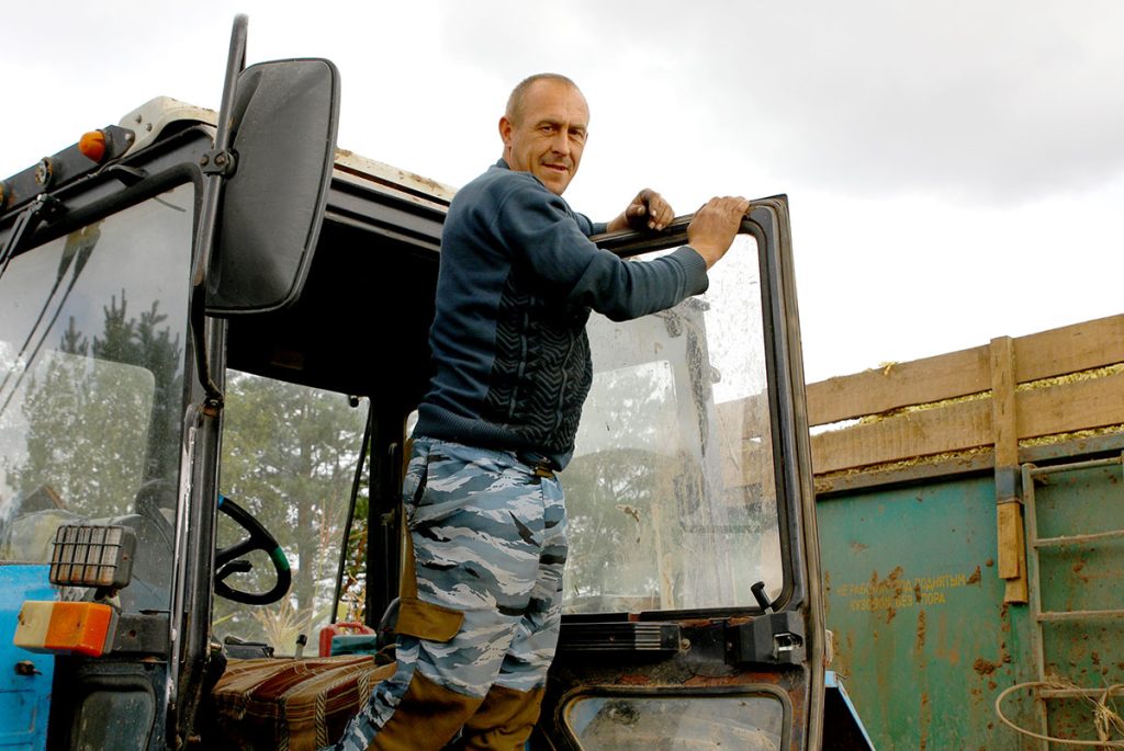 Климовичские аграрии убирают кукурузу