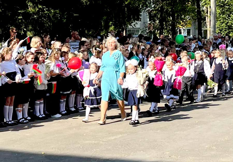 Эстафета поколений: как на Климовщине провели День знаний