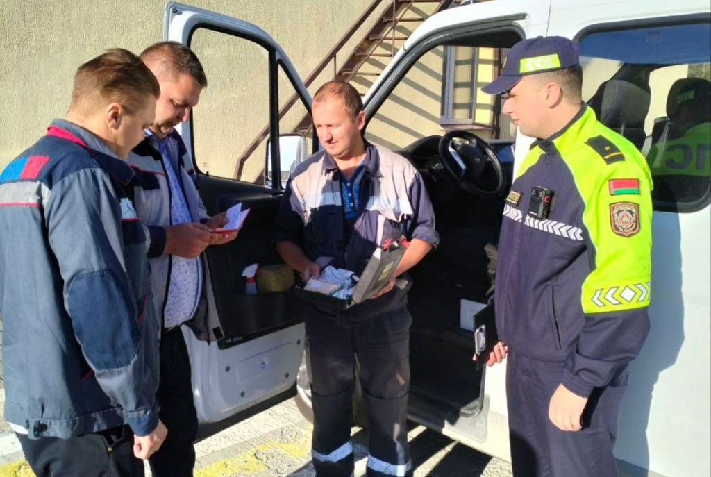 Инспектор ДПС провел встречу с работниками ПУ «Климовичигаз»: что обсуждали