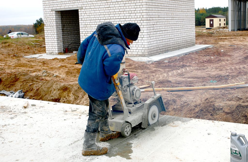 Климовчане благоустраивали малую родину во время субботника