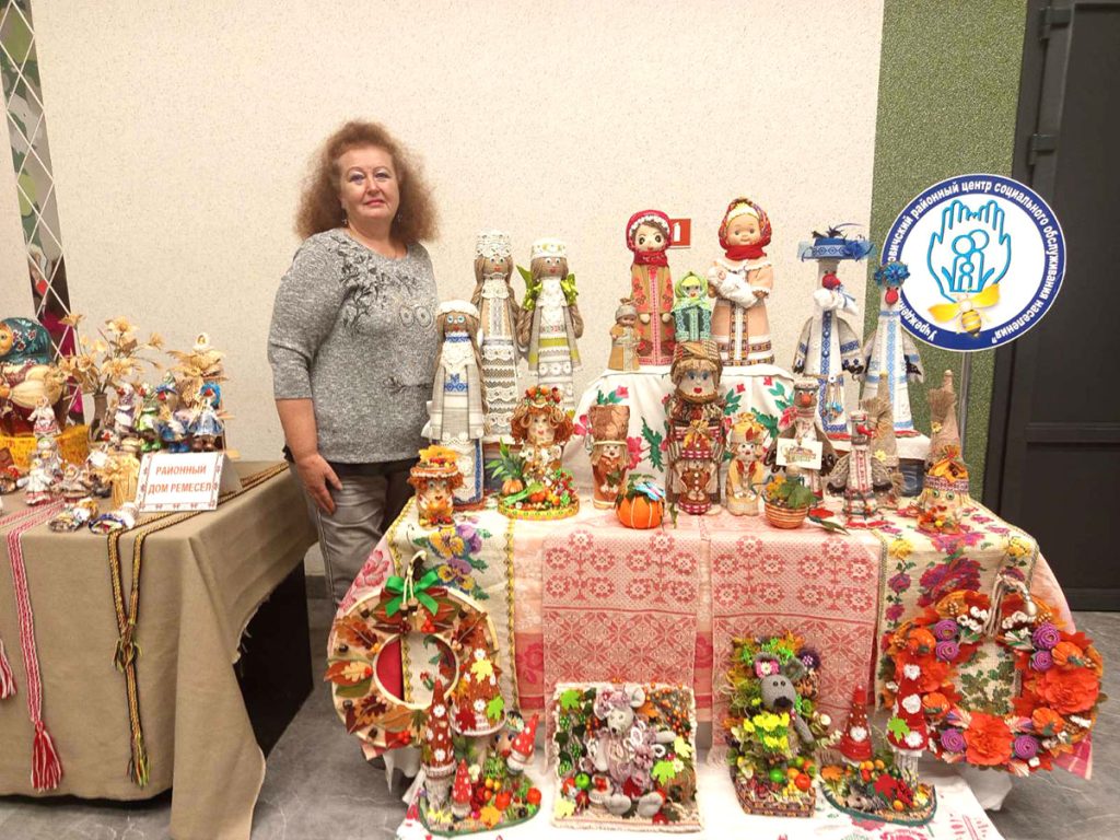 Как работники и посетители Климовичского РЦСОН чествовали матерей