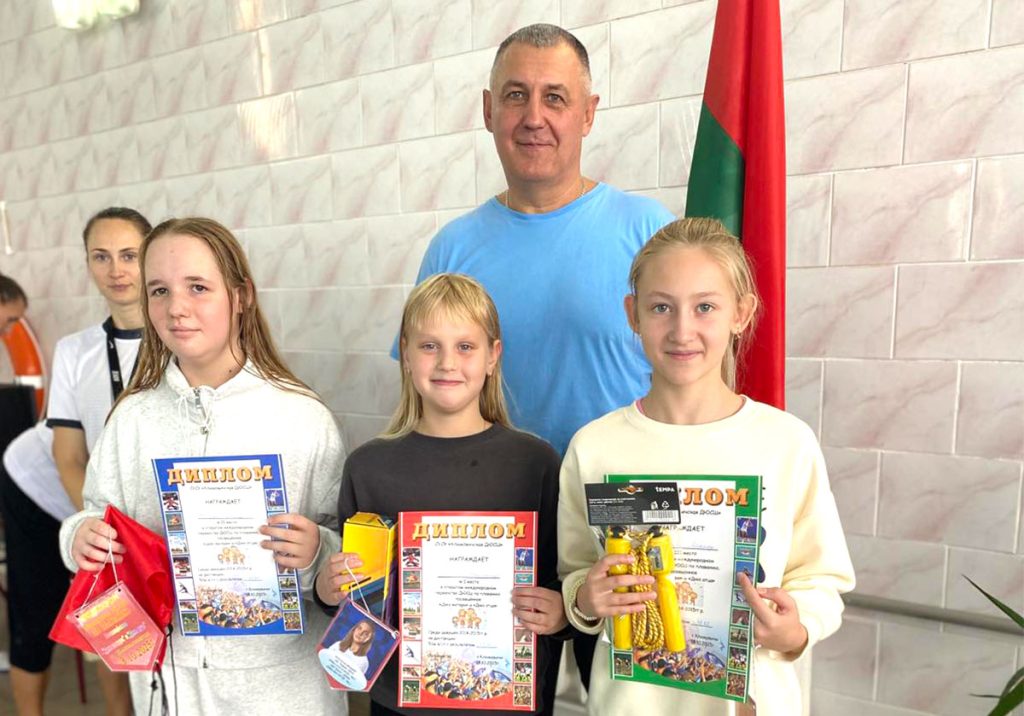 Стали известны победители открытого первенства ДЮСШ Климовичей по плаванию