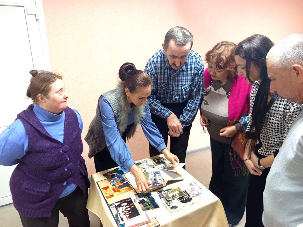 Посетители Климовичского  РЦСОН чтят семейные ценности