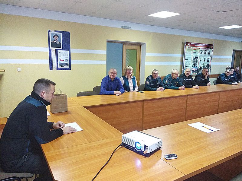 В Климовичском РОЧС состоялись торжественные проводы на пенсию