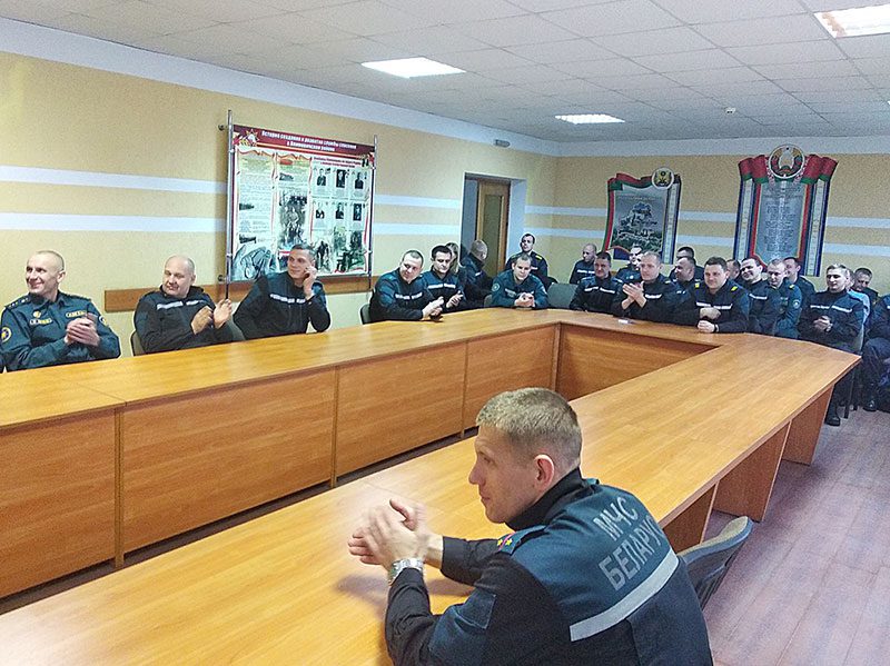 В Климовичском РОЧС состоялись торжественные проводы на пенсию