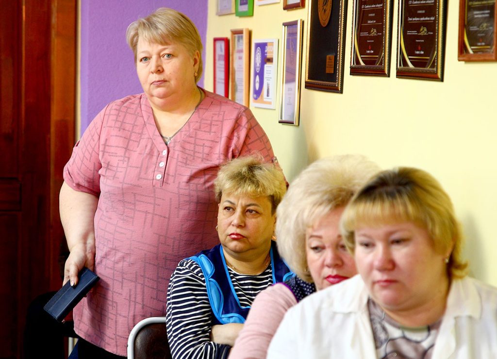 Виктор Пугач встретился с работниками Климовичского КХП