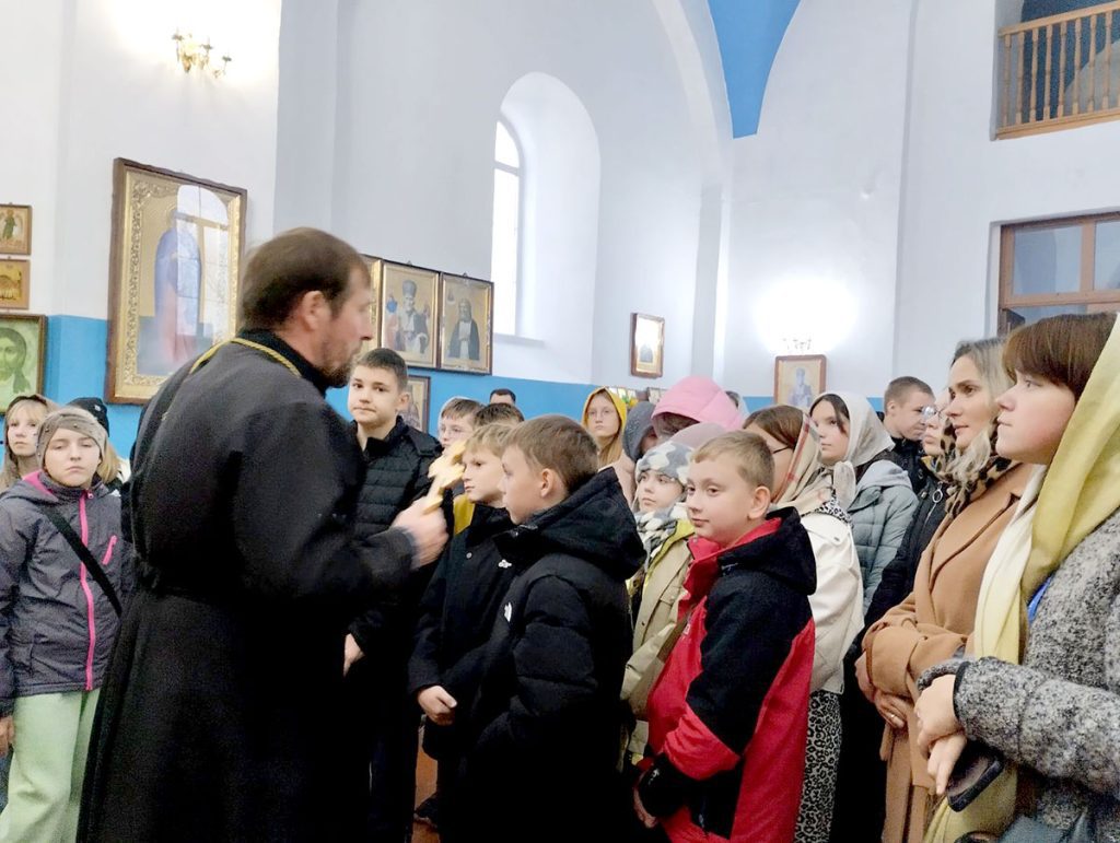 Осенние каникулы с духовным смыслом: музей организовал экскурсии по храмам Климовщины