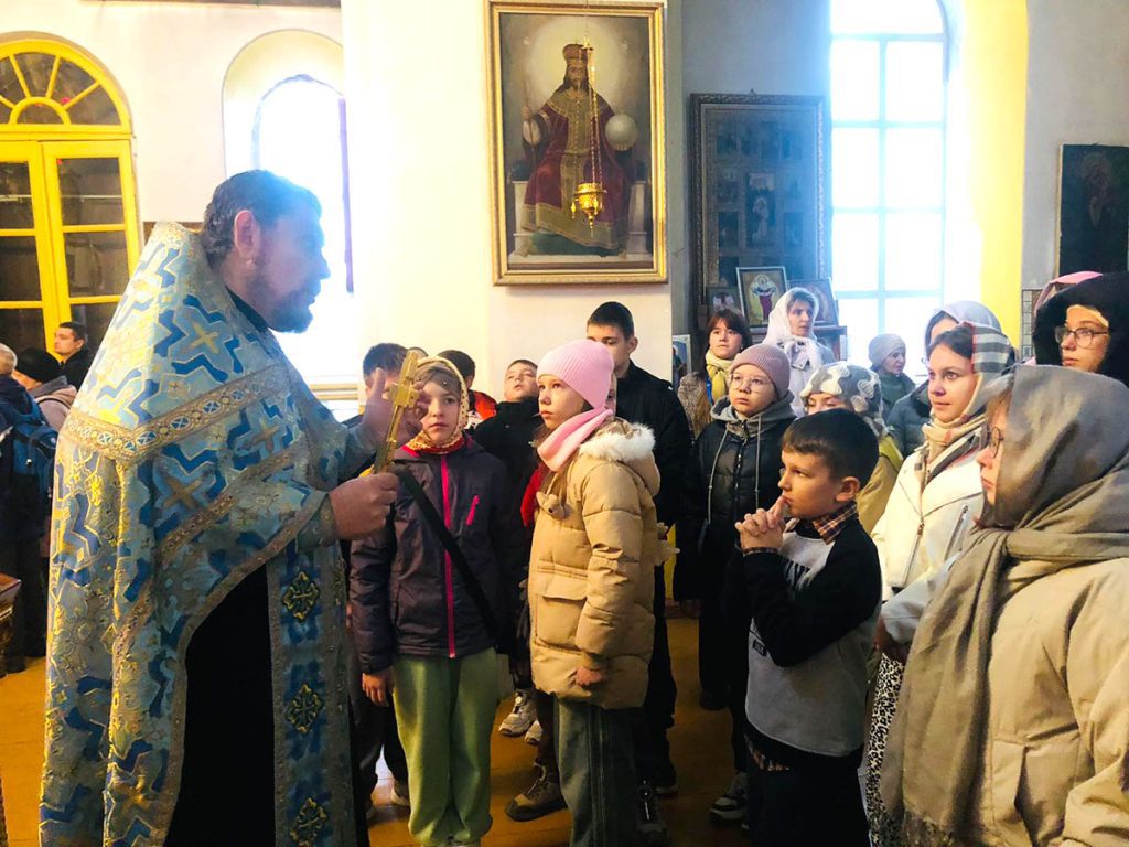 Осенние каникулы с духовным смыслом: музей организовал экскурсии по храмам Климовщины