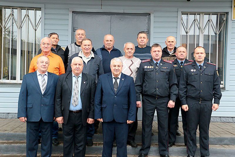 В ОВД Климовичского райисполкома чествовали бывших коллег
