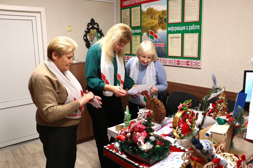 Юные климовчане написали письма Деду Морозу