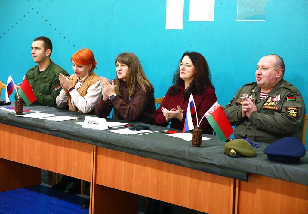 Клубы «За Родину!» и «Пламя» встретились в Климовичском аграрном колледже
