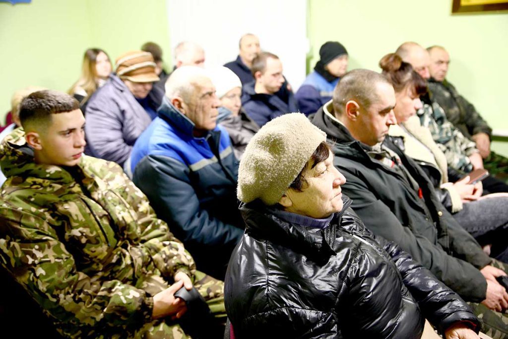 Председатель Климовичского райисполкома Виктор Пугач провел встречу в КСУП «Полошково»