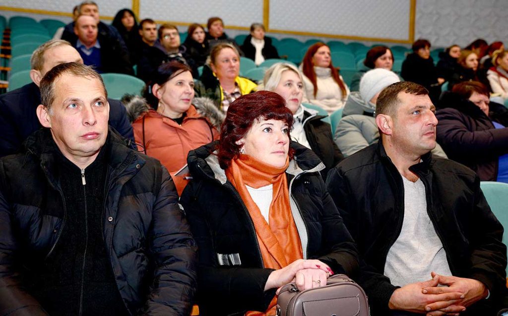 Теория и практика для животноводов: семинар-учеба в Климовичском аграрном колледже