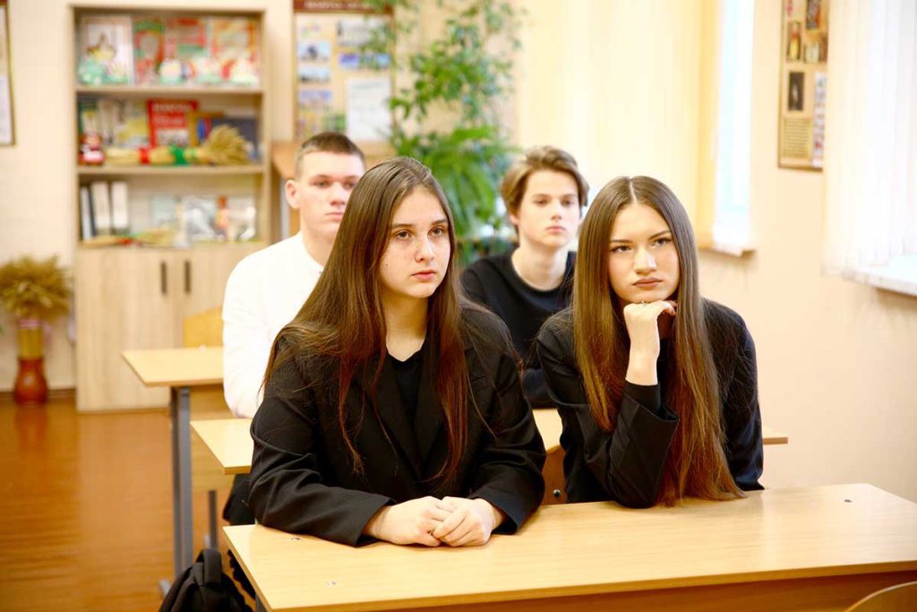 Школьники Климовичей узнали о журналистике: встреча в СШ № 3