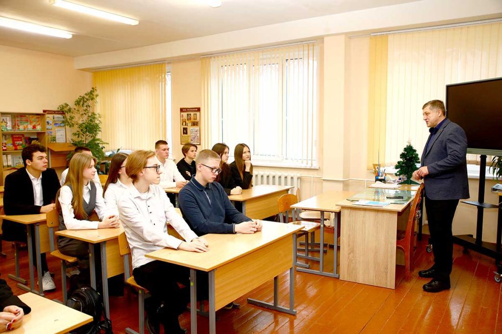 Школьники Климовичей узнали о журналистике: встреча в СШ № 3