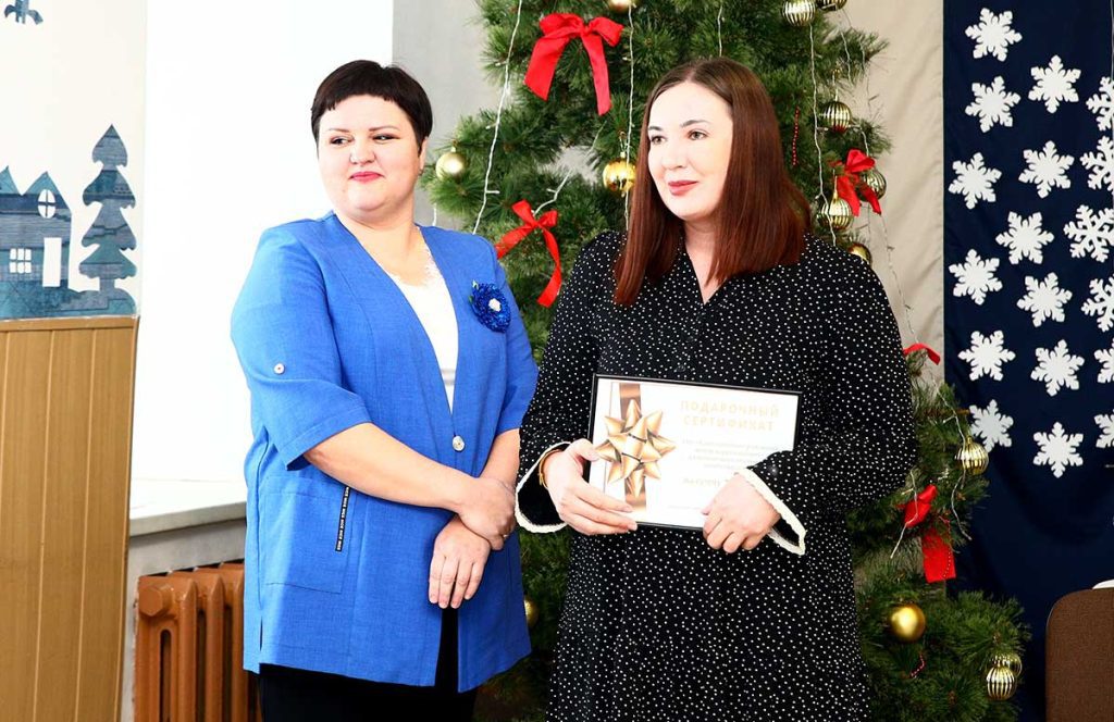 Акция «Наши дети» в Климовичах: праздник для детей и подарки от руководства района