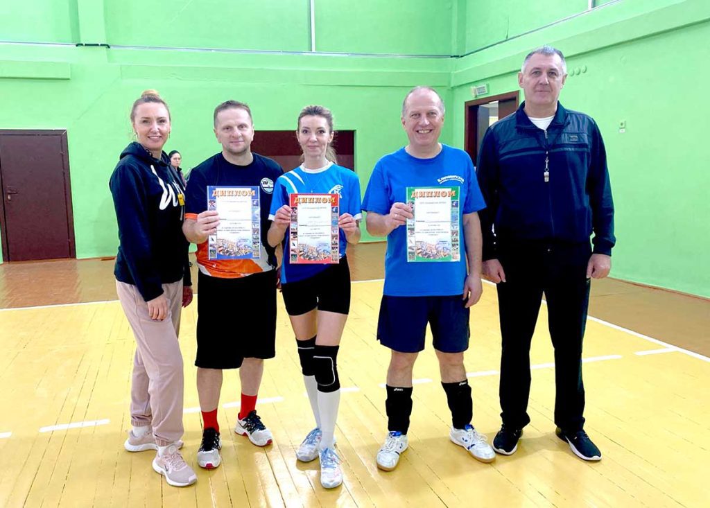 В Климовичах определились победители турнира по волейболу