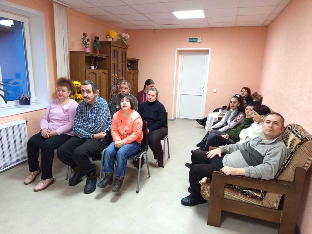 О чем говорили специалисты "Белагропромбанка" в Климовичском РЦСОН