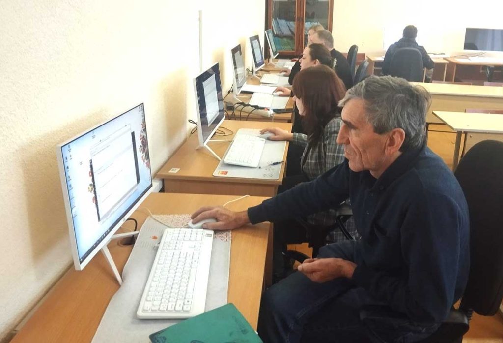 Теория и практика для животноводов: семинар-учеба в Климовичском аграрном колледже