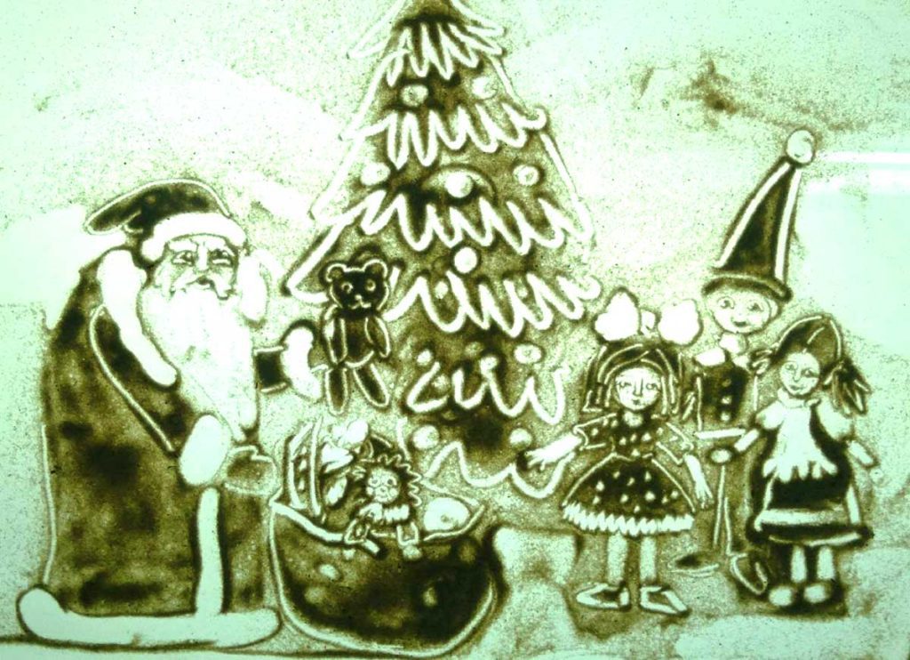 Песочные картины, которые оживают: чем удивили климовчане на международном марафоне