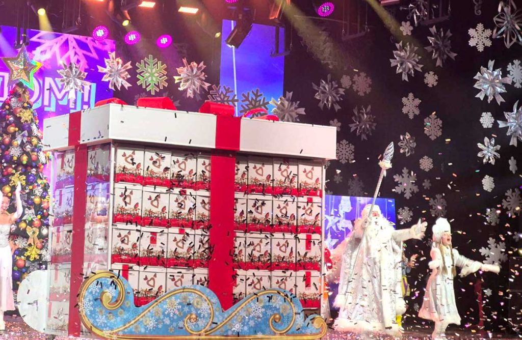 Юные климовчане побывали на губернаторской елке в Могилеве