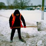 Снежный циклон испытывает климовчан на прочность