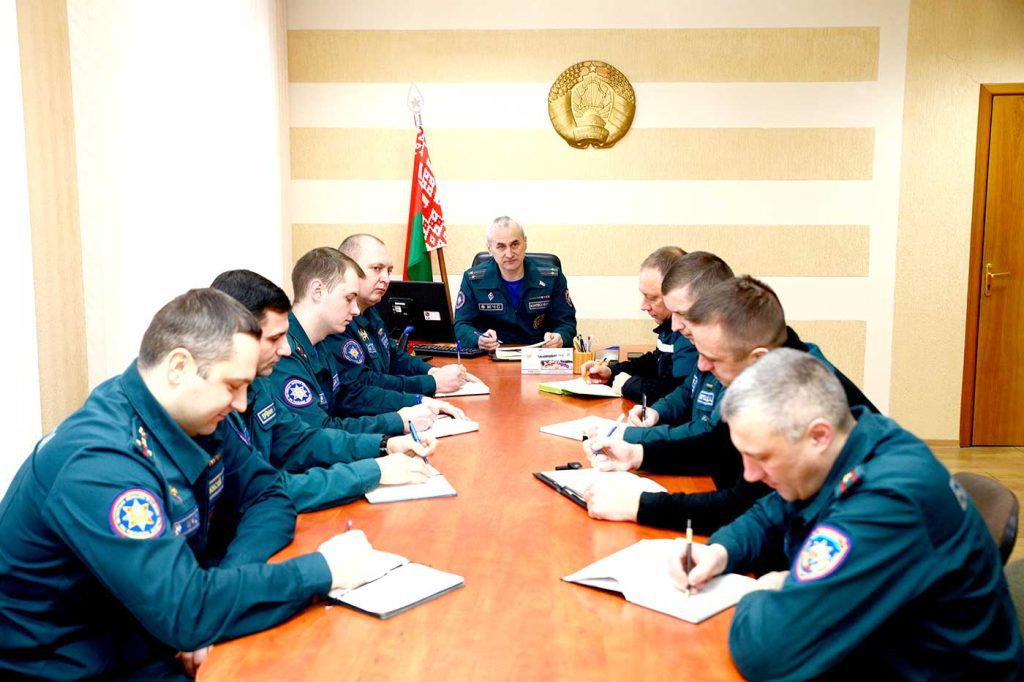 Профессия — спасатель: как отмечают праздник и чем живут огнеборцы в Климовичском районе