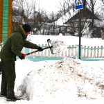 Труженики организаций Климовщины включились в работу по уборке снега