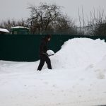 Труженики организаций Климовщины включились в работу по уборке снега