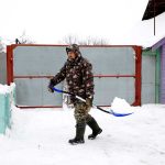 Труженики организаций Климовщины включились в работу по уборке снега