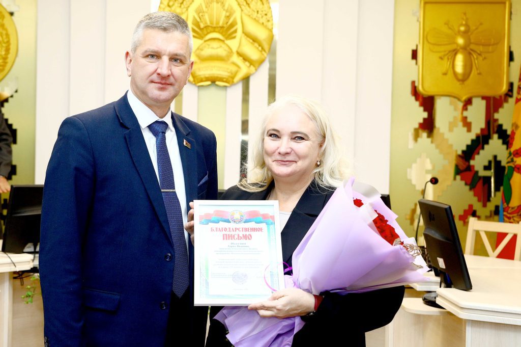 Климовчанке Ларисе Шалыгиной вручили Благодарственное письмо