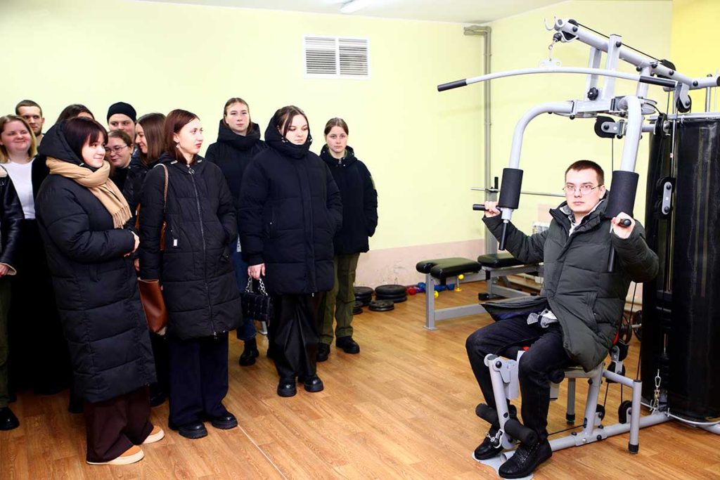 Молодые специалисты посетили Климовичский комбинат хлебопродуктов