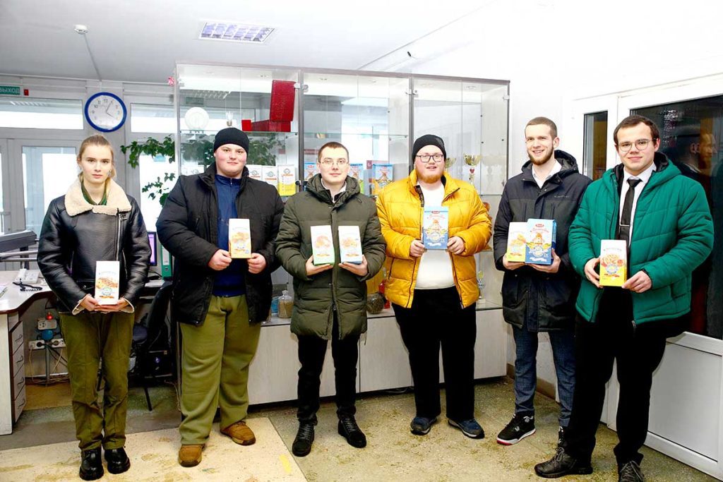 Молодые специалисты посетили Климовичский комбинат хлебопродуктов