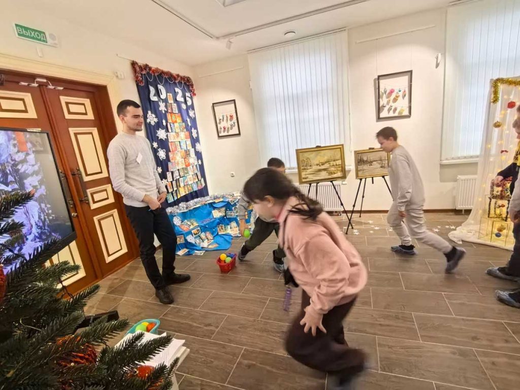 Музейное занятие для гимназистов Климовичей раскрыло тайны святочных традиций