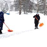 Снежный циклон испытывает климовчан на прочность