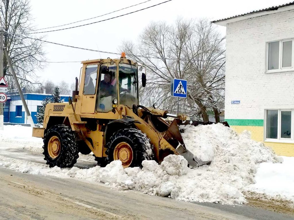 Климовичский УКП «Коммунальник» вывозит снег на городской полигон ТБО