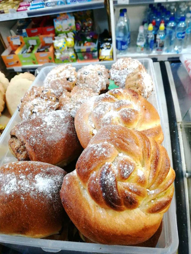 Где постоянно разрабатываются новые рецептуры кулинарной и кондитерской продукции