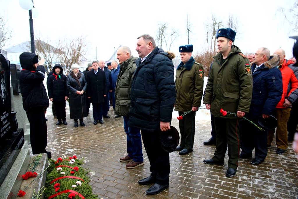 В Климовичах прошел митинг в честь 37-й годовщины вывода войск из Афганистана