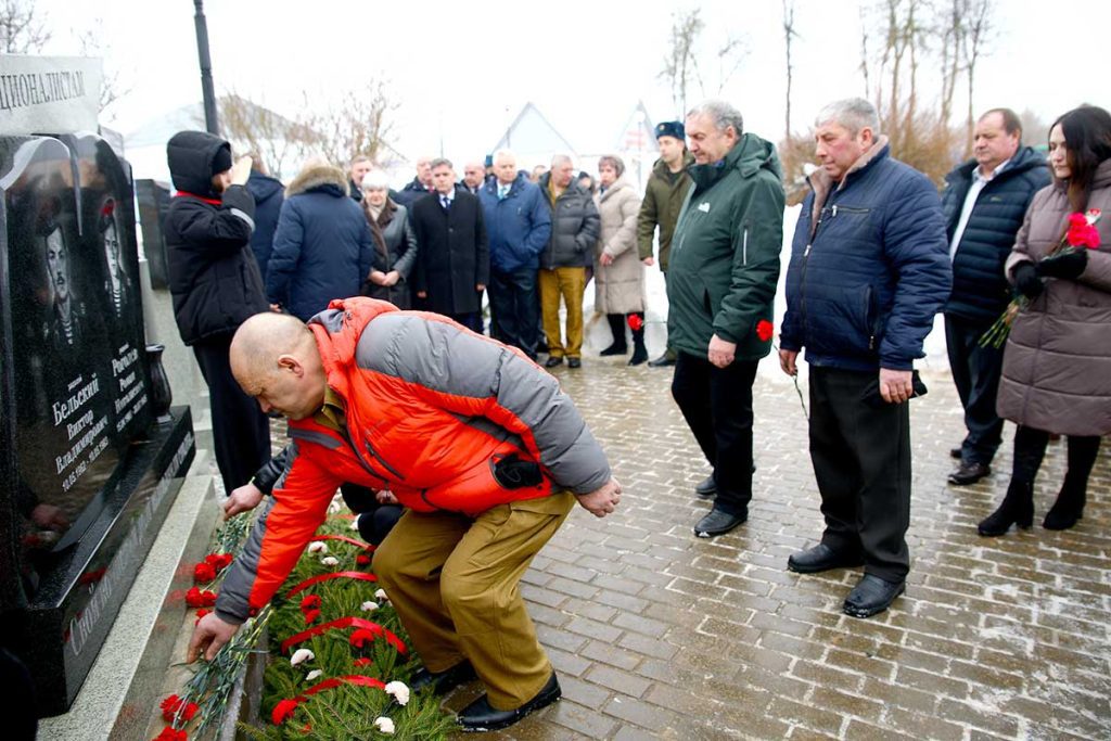 В Климовичах прошел митинг в честь 37-й годовщины вывода войск из Афганистана