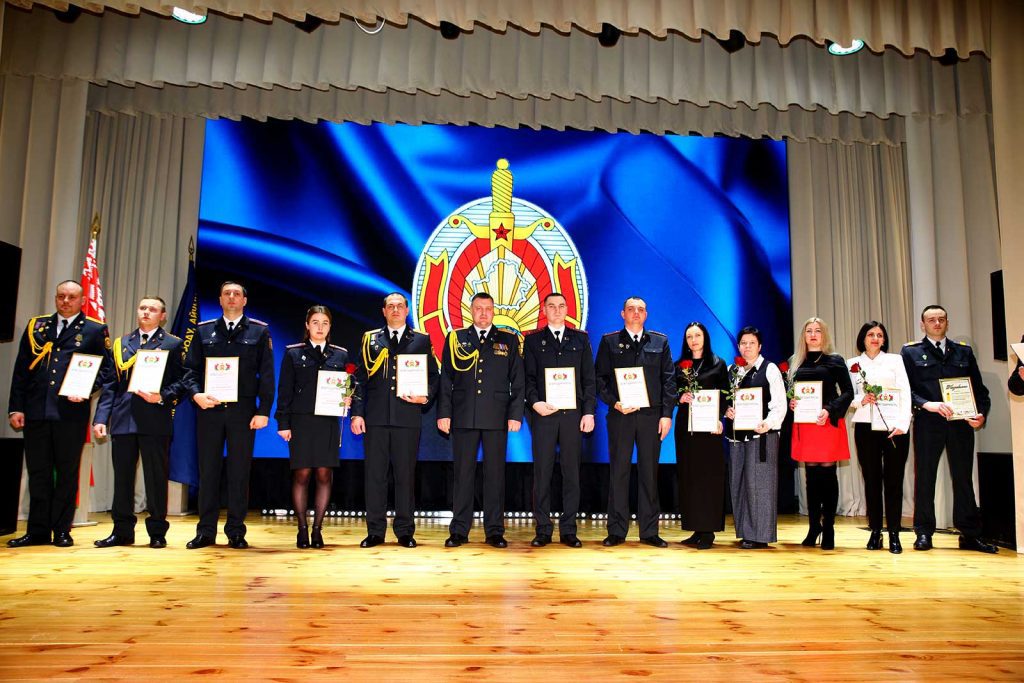 В районном центре культуры чествовали климовичских милиционеров