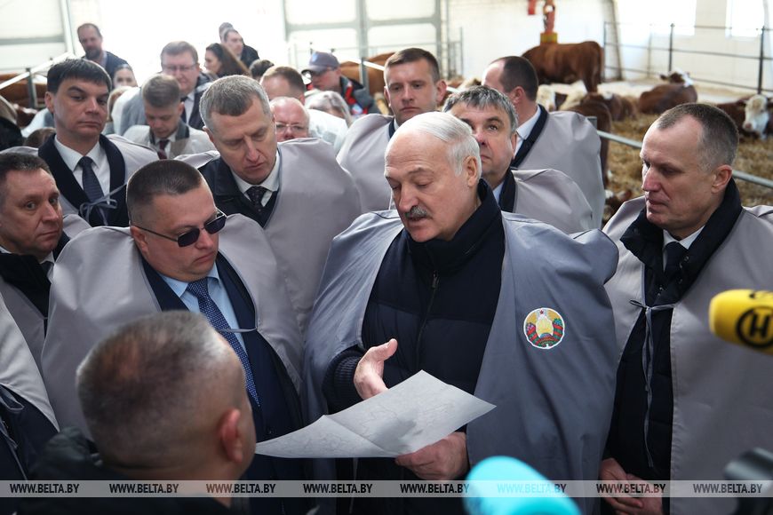 Бой посредничеству, "золотая жила" в АПК и новый этап требований. Итоги недели Президента