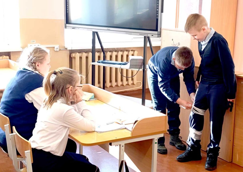 В гимназии Климовичей прошел урок безопасности: как предвидеть и избегать опасности