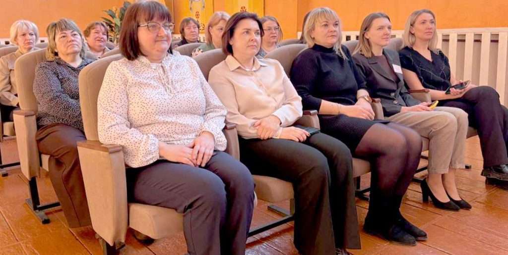 Члены информационно-пропагандистских групп встречаются с жителями Климовичского района