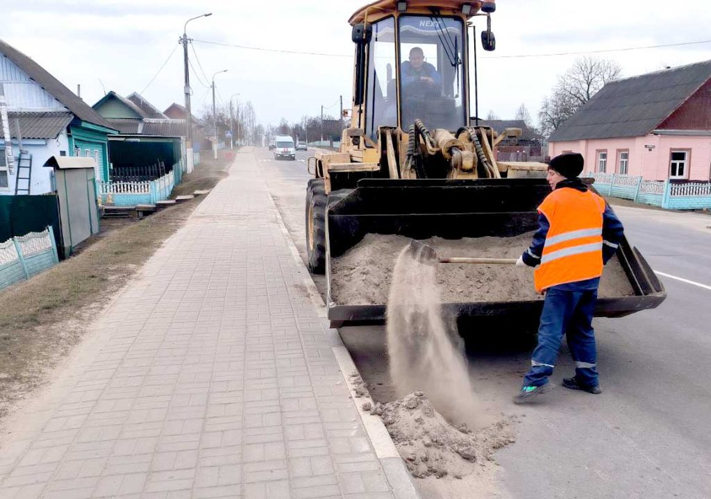 Предприятия и жители Климовичей активно включились в благоустройство города