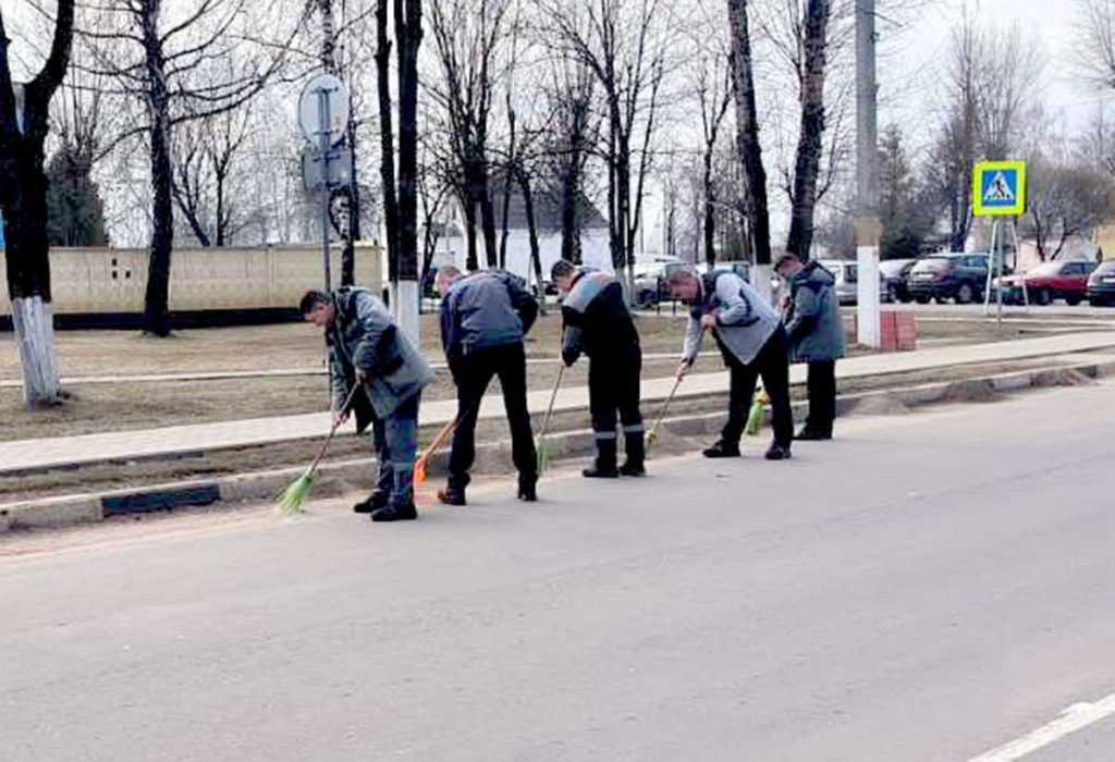 Предприятия и жители Климовичей активно включились в благоустройство города