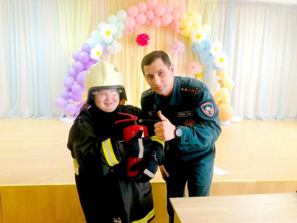 Квесты, эстафеты и конкурсы: как отдыхали дети в Тимоновской школе