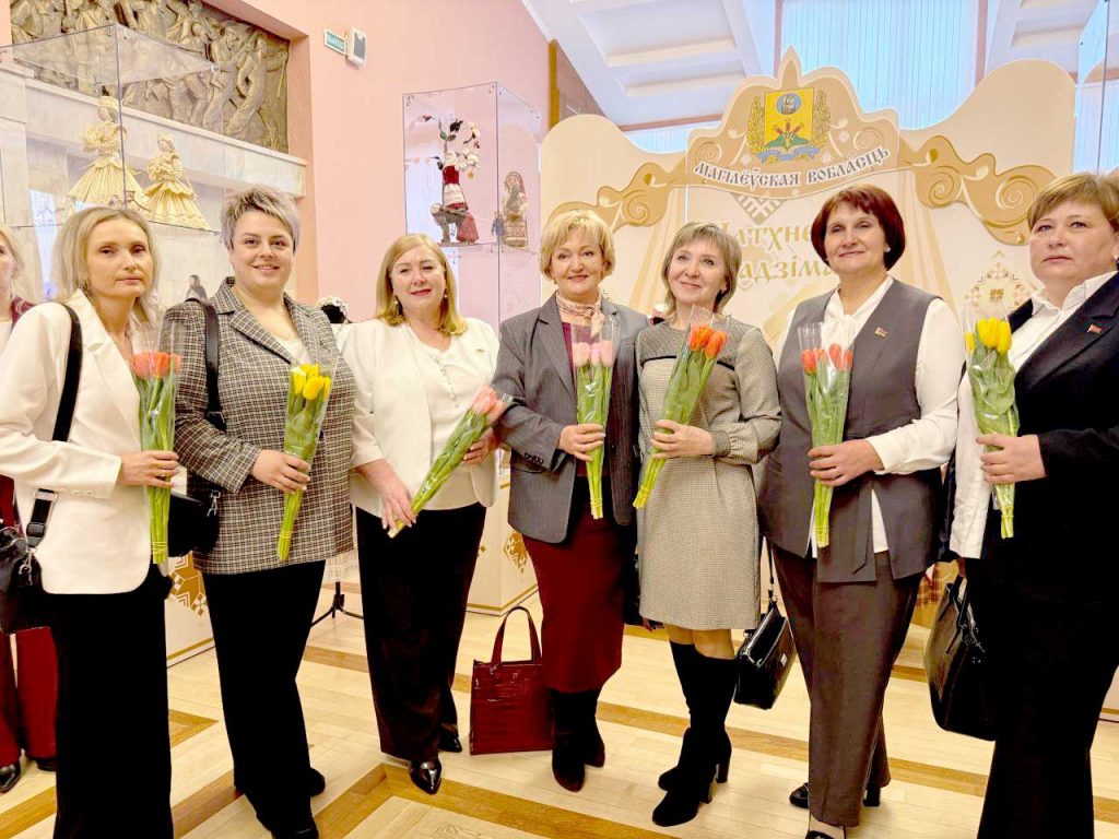 «Женщина и будущее деревни»: представительницы 118 районов Беларуси приняли участие в масштабном форуме