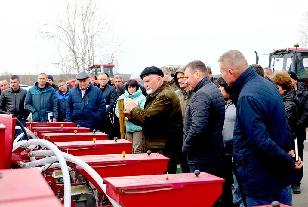 В Климовичах провели семинар для работников сельхозпредприятий, задействованных на севе кукурузы