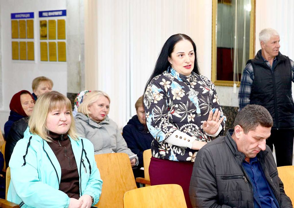 Кто пришел на встречу с жителями микрозоны «Северная» в Климовичах