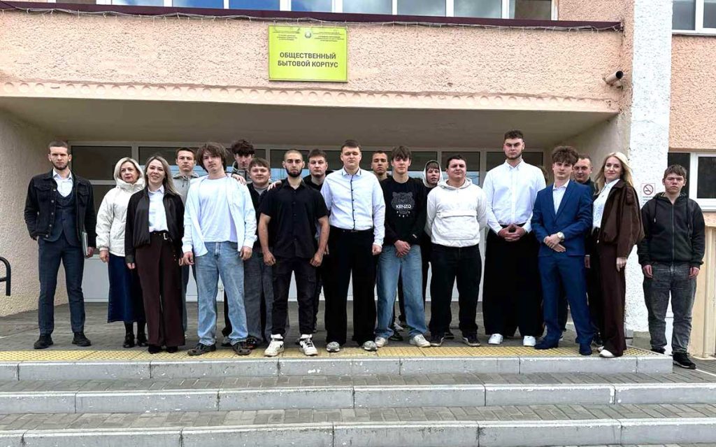 В Климовичском аграрном колледже распределились на первые рабочие места учащиеся групп ПТО